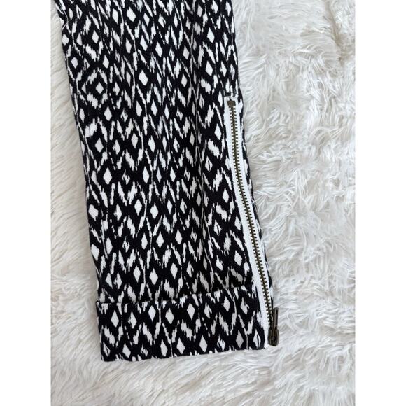 Lysse women's sz. M blk & white design bottom zipper pants. Pretty, comfortable - Picture 8 of 16